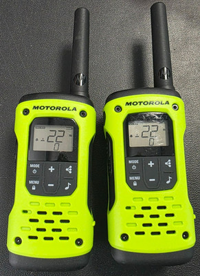 Motorola Solutions T600 35 Miles Waterproof Two-way Radio Green, 2-pack T600-H20