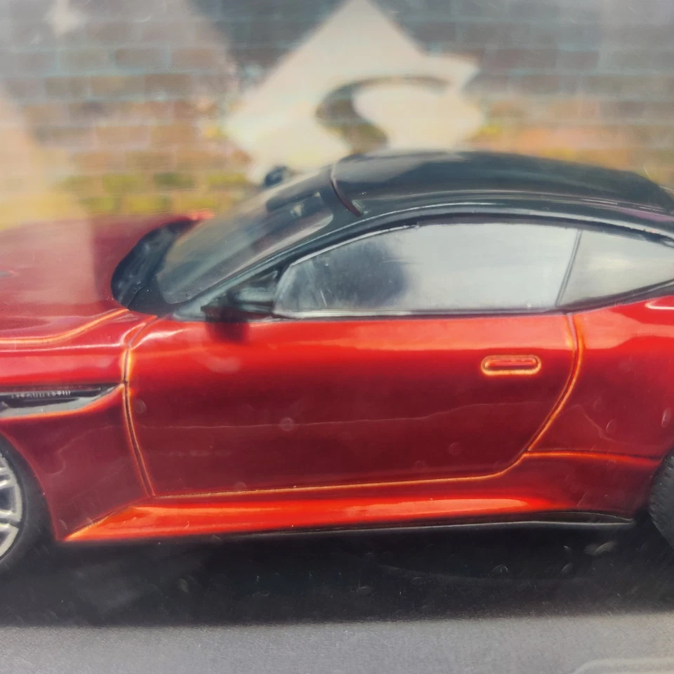 VOITURE SOLIDO ASTON MARTIN DB12 COUPE ROUGE 2023 1:43 NEUF BOITE S4315701 - Photo 4/4