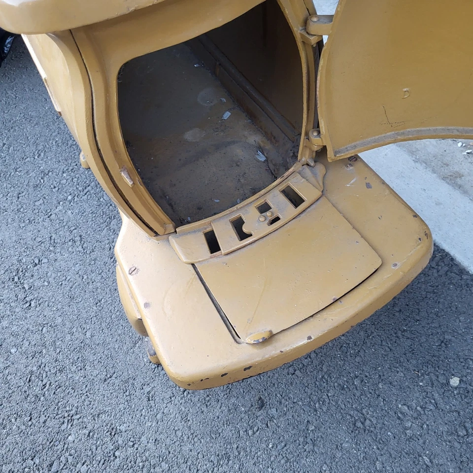 Antique Dudley Cast Iron Oven Stove,Fireplace, 34x26x14 - Image 4 of 4