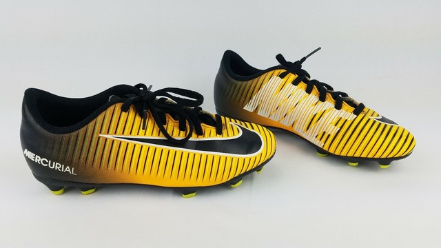 nike soccer shoes outdoor