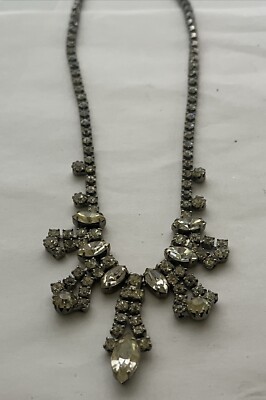 OUTSTANDING VINTAGE WEISS RHINESTONE ICE STATEMENT RUNWAY 14.5 INCH NECKLACE
