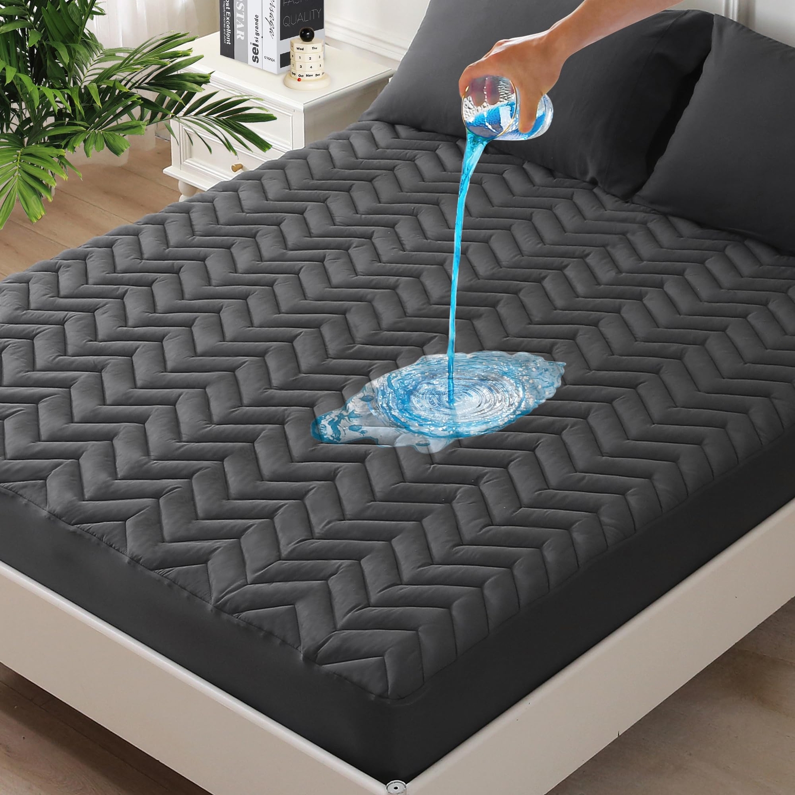 Full Size Mattress Protector Waterproof Quilted, Fitted Mattress Pad with Bre...