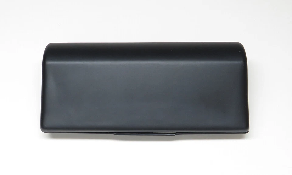 FUNDA RÍGIDA HUGO BOSS COLOR NEGRO PARA MARCO DE GAFAS/GAFAS/OJOS Foto 2 de 3