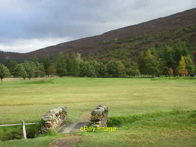 Foto 12x8 Braemar Golfplatz, 1. Loch, Croft Muickan Castleton The open c2017