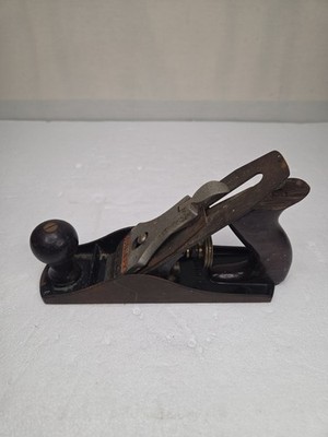 Stanley Bailey No. 4 Woodworking Plane Used