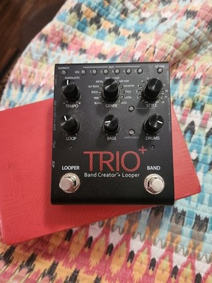 DIGITECH TRIO PLUS V04  Footswitch Band Creator Looper