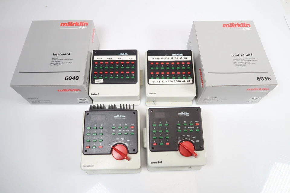Märklin keyboard 6040 (2x), Control 80 f 6036 und control unit 6021 Konvolut #22