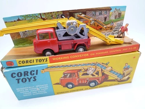 VINTAGE CORGI TOYS 64 CONVEYOR FORWARD CONTROL JEEP FC-150 IN ORIGINAL BOX 1965