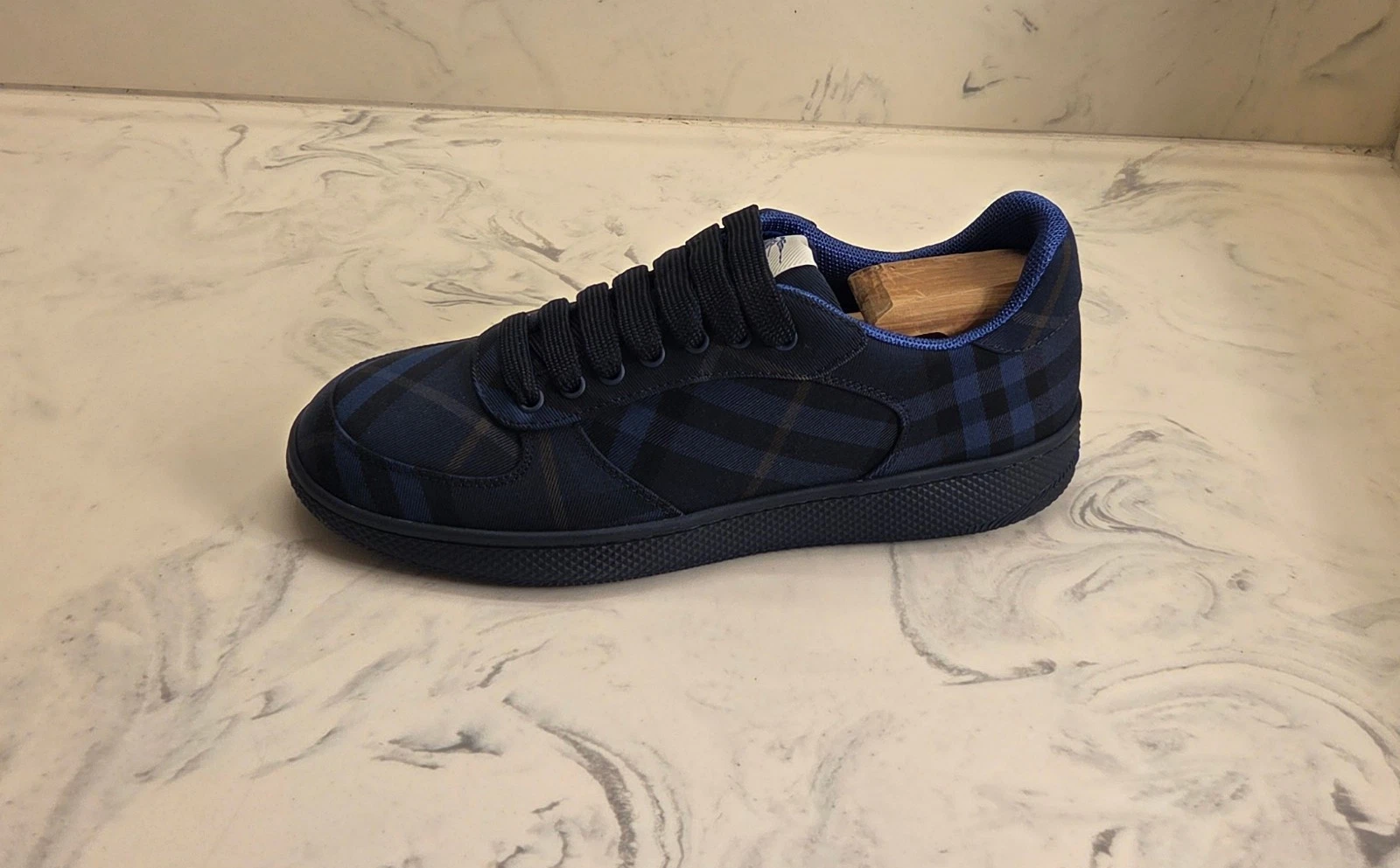 Burberry — New! Burberry 'Terrace' Check Low Top Sneakers Blue Mens 9 US 42 Eur. MSRP $750