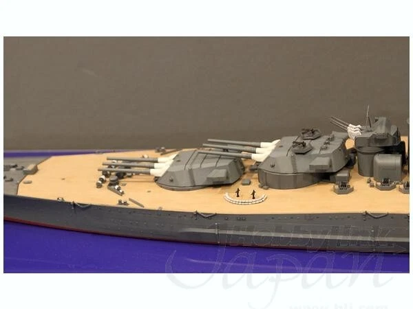 1/350 corazzata Yamato Tamiya versione Premium 78025 - Immagine 3 di 4