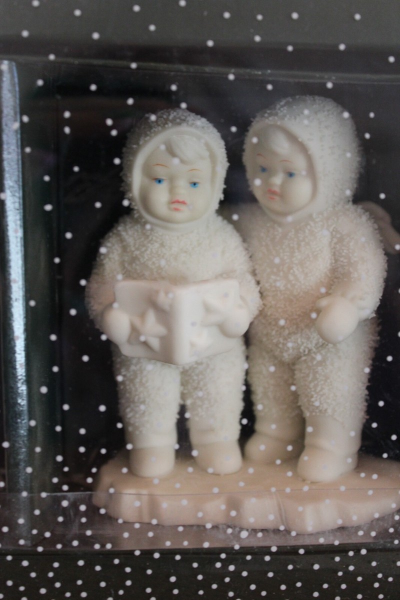 Department 56 Winter Tales of the Snowbabies 