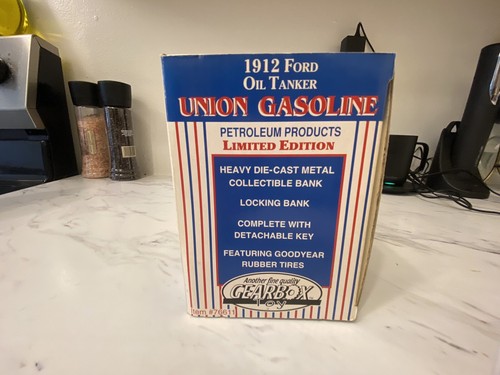 Gearbox 1912 Ford Oil Tanker. Union Oil Company Of California. Limited Edition. - Picture 4 of 5
