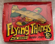 1967 Topps Scarce Vintage Airplane FLYING THINGS Red 10-Cent Display Box