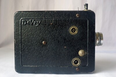 1920' DeVry Standard 35mm 'Lunchbox' Movie Camera w/ Tessar 32mm
