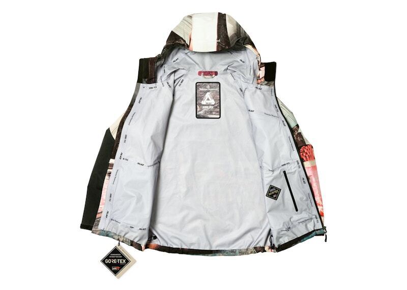 PALACE x Vivienne Westwood Gore-Tex Jacket 2colors Mono PALACE x Vivienne Westwood Gore-Tex Jacket 2colors Mono