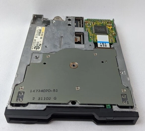 Teac 19307526-30 Floppy Disk Drive - Image 2 of 2