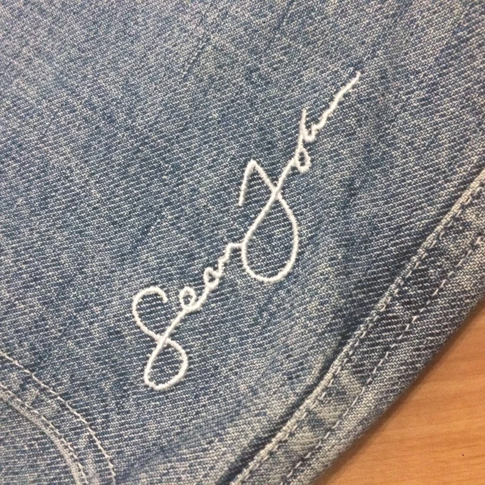 Shorts jeans Sean John masculino tamanho 20 azul bordado logotipo estado perfeito - Imagem 2 de 4