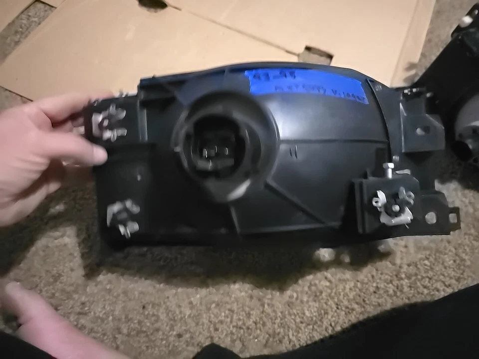 Faro Mercury Villager 93-95 marca Tyc Foto 3 de 4