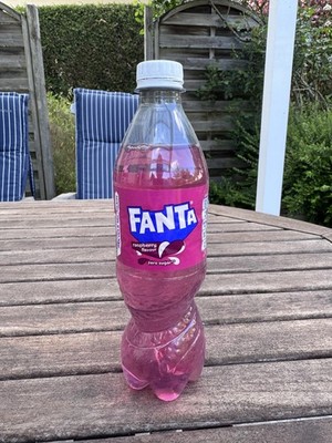 Fanta Raspberry Zero UK United Kingdom Flasche Voll 500ml
