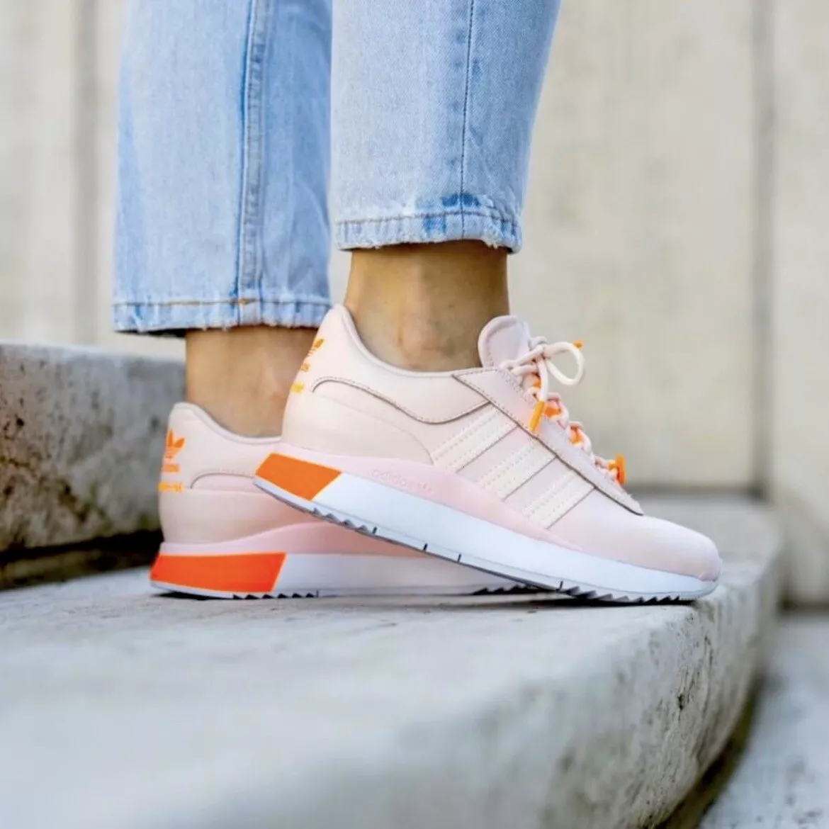 adidas originals sl andridge shoes Pink Tint Signal Orange Size 8.5 Women s