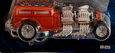 HOT WHEELS, TALKING SCREAM MACHINES, KEYCHAIN SERIES WAY 2 FAST ''WORKS!!!''