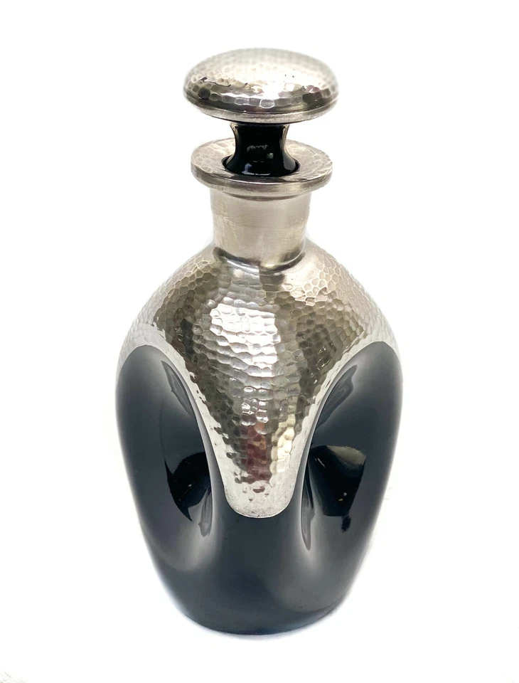 Jarra americana martillada a mano con superposición de plata ónix vidrio negro pellizcada  Foto 3 de 4