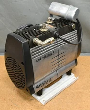 Jun-Air OF332 Oil-less Rocking Piston Air Compressor  , 230V ,50-60 Hz  1650RPM