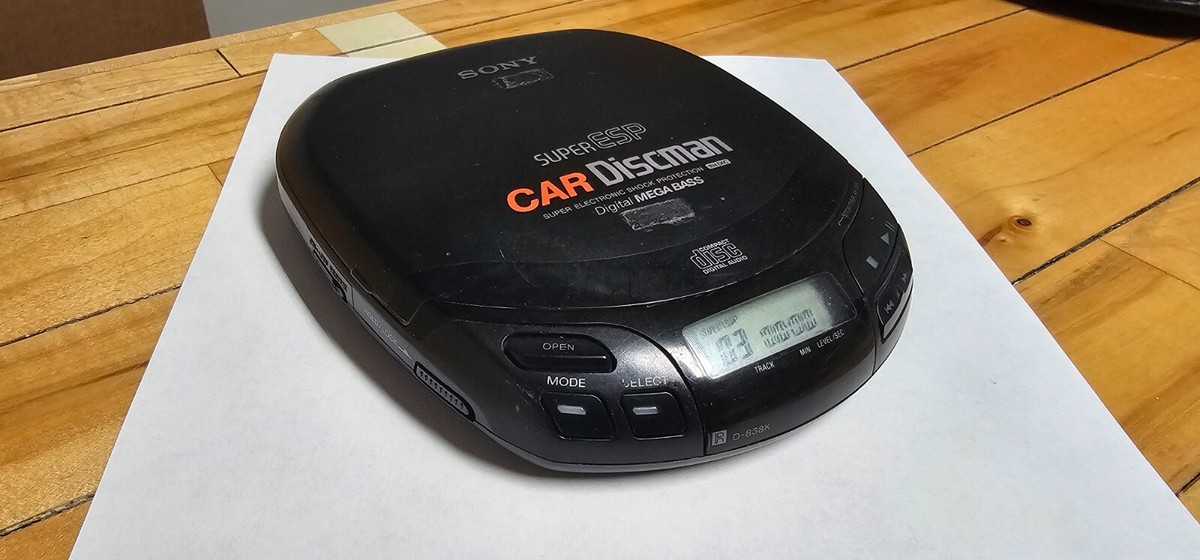 SONY CAR Discman D-848K ポータブルCDプレーヤー箱付き SONY CAR Discman D-848K ポータブルCDプレーヤー箱付き