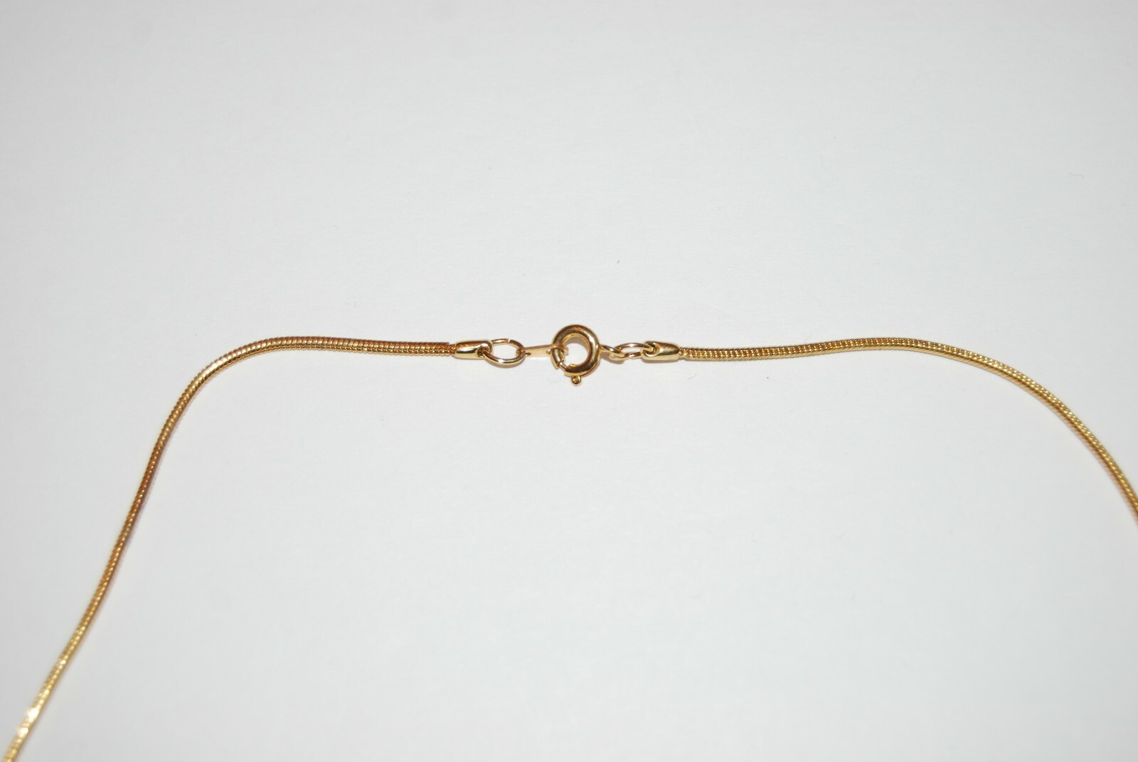 Elegant Vintage Bezel Set Faux Pearl Pendant On Golden Chain Statement Necklace