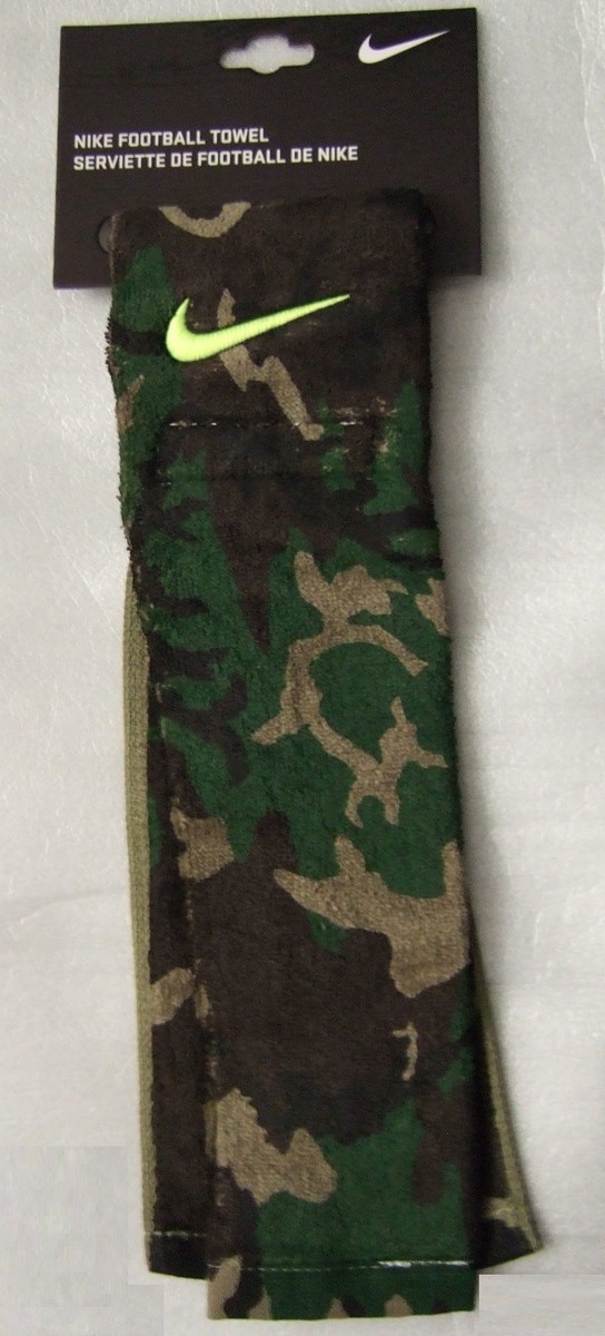 New Nike Football Hand Field Towel Football Basketball Baseball