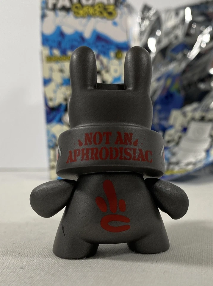 Kidrobot Fatcap Serie 3 D. Ross Escriba Rinoceronte Gris 2.5" Graffiti Arte Juguete Gorra Grasa Foto 3 de 3