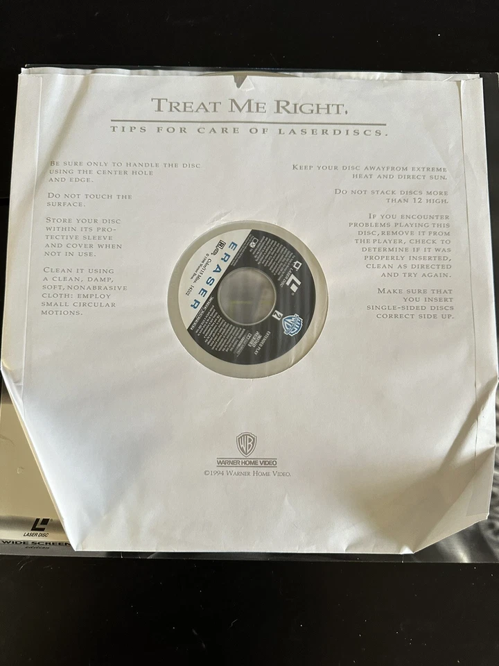 Eraser 12” Laserdisc Widescreen Edition Arnold Schwarzenegger Foto 3 de 4