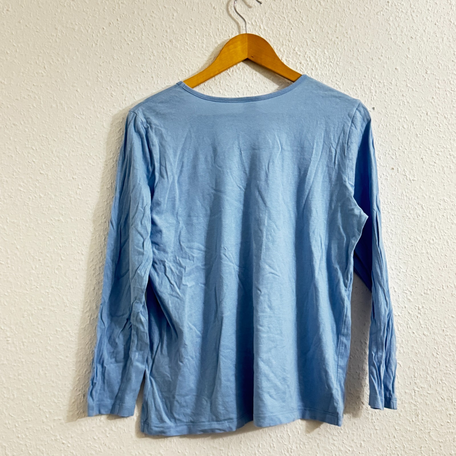 Light Blue Long Sleeved T-Shirt - Size Small (US) image 3