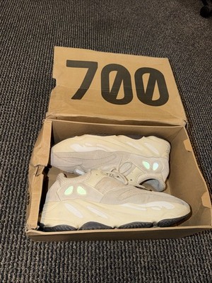 ADIDAS Yeezy Boost 700 Salt Size Men s 10 W/ OG Box