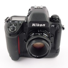 Nikon F5 w. AF Nikkor 1.8/50mm NEAR MINT