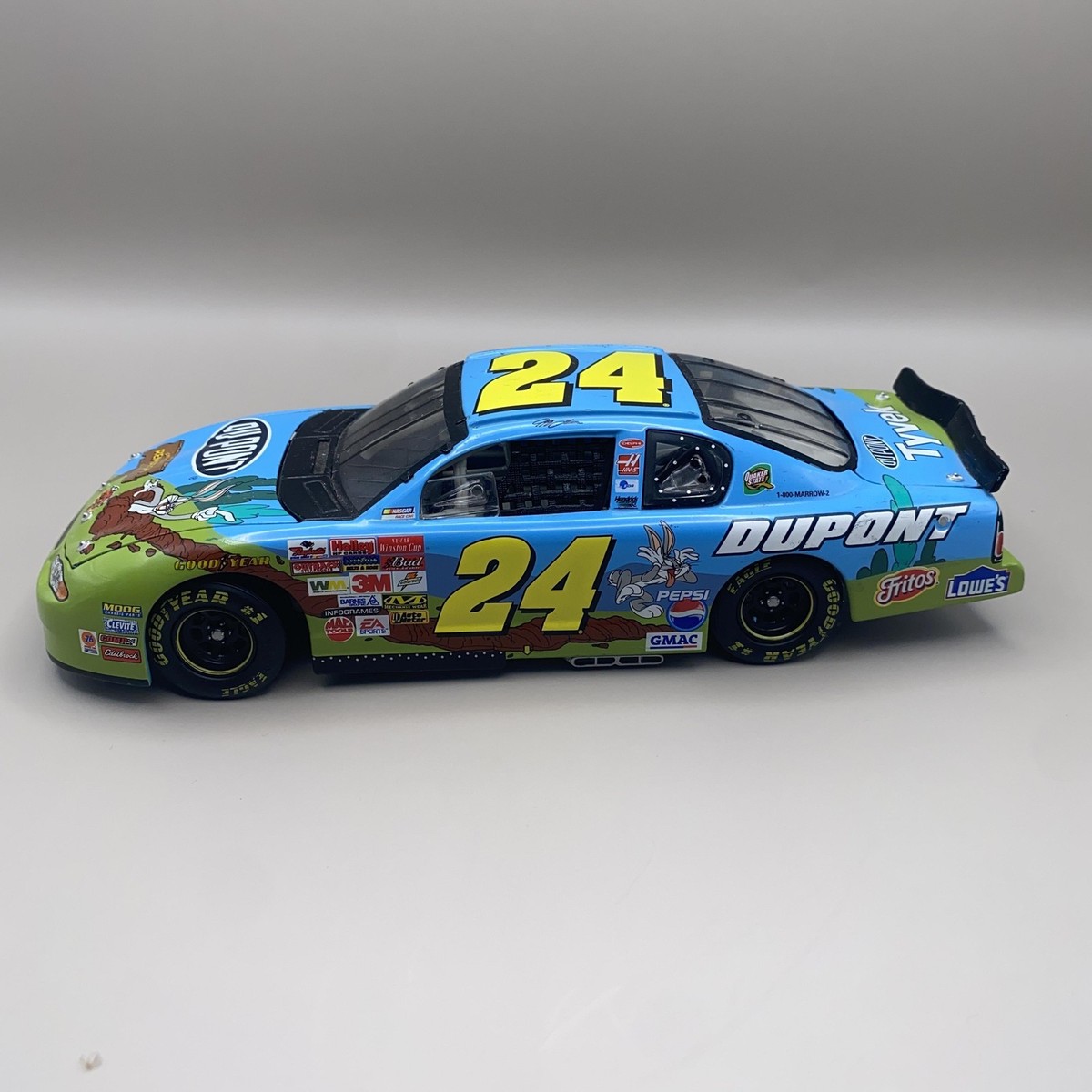 Vintage Jeff Gordon Diecast Car 1:24 Monte Carlo #24 NASCAR Looney