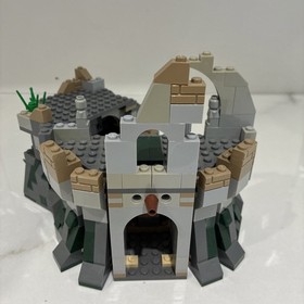 LEGO The Lord of the Rings Attack on Weathertop 9472, 99% w Manual no Minifigure