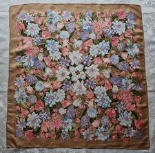 SCARF VINTAGE AUTHENTIC FLORAL ART SPRING COLOR MAGIC BEIGE PINK SILK 30''SQUARE