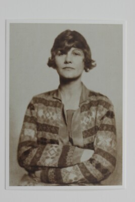COCO CHANEL, 1923 by MADAME D'ORA  Kunst-Postkarte 