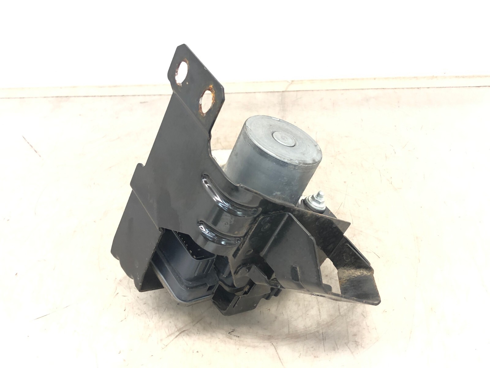 2017-2023 MASERATI LEVANTE 3.0L ABS ANTI LOCK BRAKE PUMP MODULE OEM