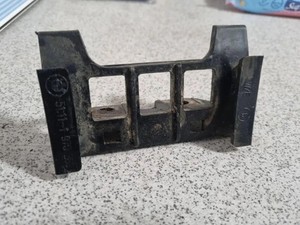 BMW 7 E38 Stoßstangenhalterung hinten links 1970389 2.80 1999 33758587