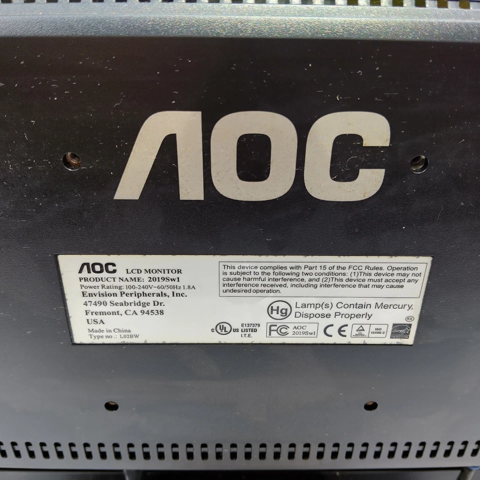 Monitor de computador AOC 20" usado branco mais limpeza necessária com cabos - Imagem 3 de 4