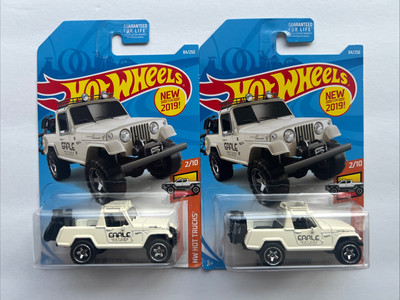 LOT OF 2 2019  HOT WHEELS   67 JEEPSTER COMMANDO ( D CASE )