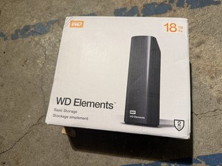 Disco duro externo Western Digital EasyStore 18 TB HDD USB 3.0 WDBAMA0180HBK