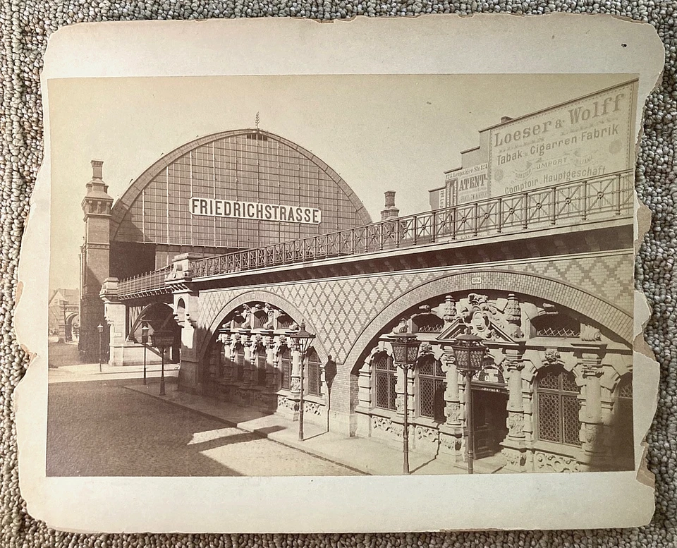 WW2 ALEMANIA ESTACIÓN FRIEDRICHSTRASSE DE BERLÍN TANTO COMO ERA EN 1945 FOTO 1895 Foto 2 de 4