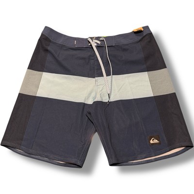 Quicksilver Highline Boardshorts Men s Bnwt Size 32 Blue Striped 