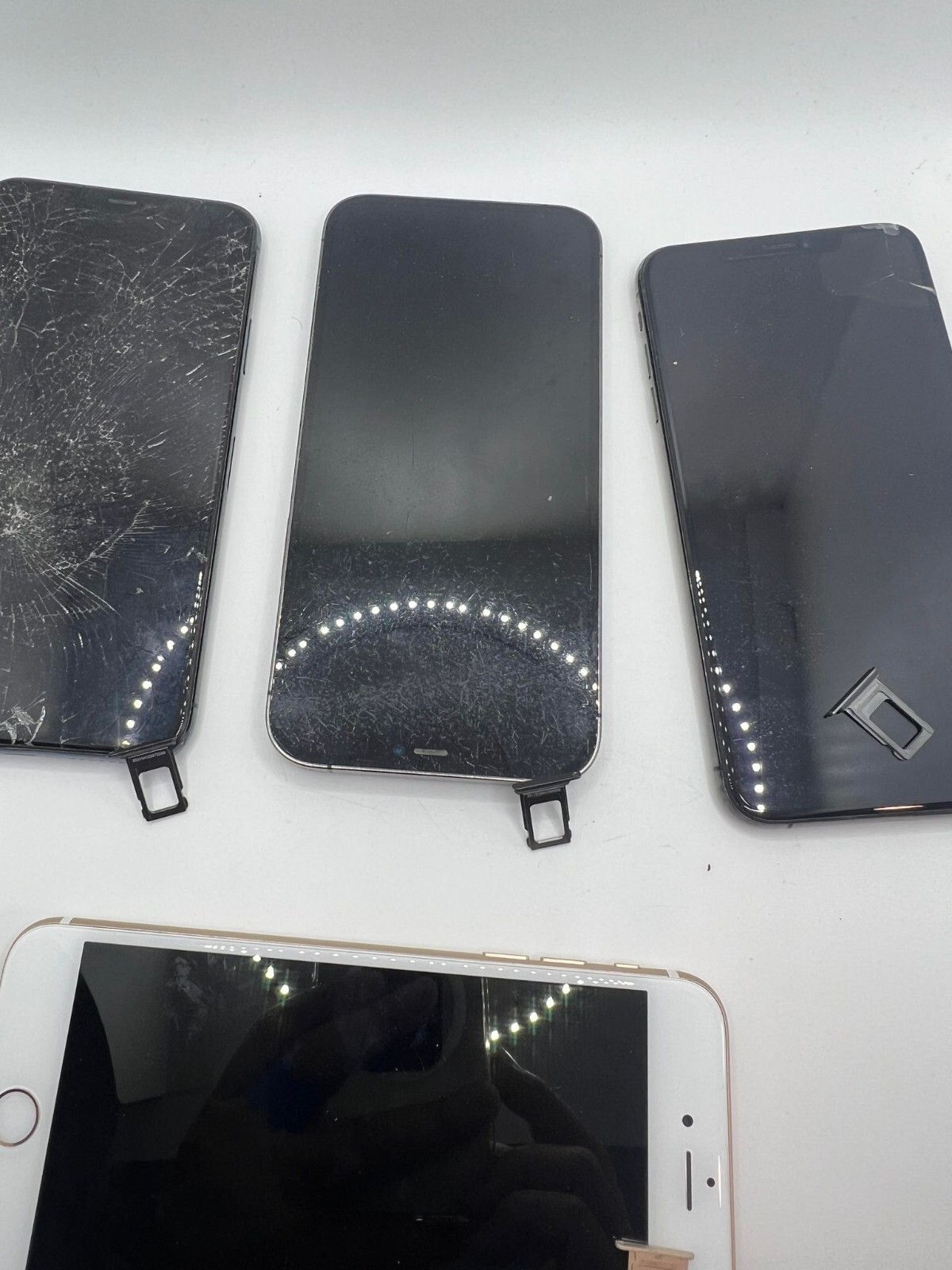 iPhones Bundle 4x iPhone 12 Pro MaxiPhone 11 Pro MaxiPhone6iPhone