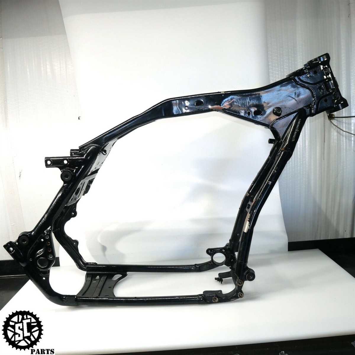 Harley-Davidson　リジットフレーム s-l1200.jpg