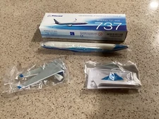 Flight Miniatures 1/200 Boeing 737-900 Demo Short Range Jet  Display Model NOS