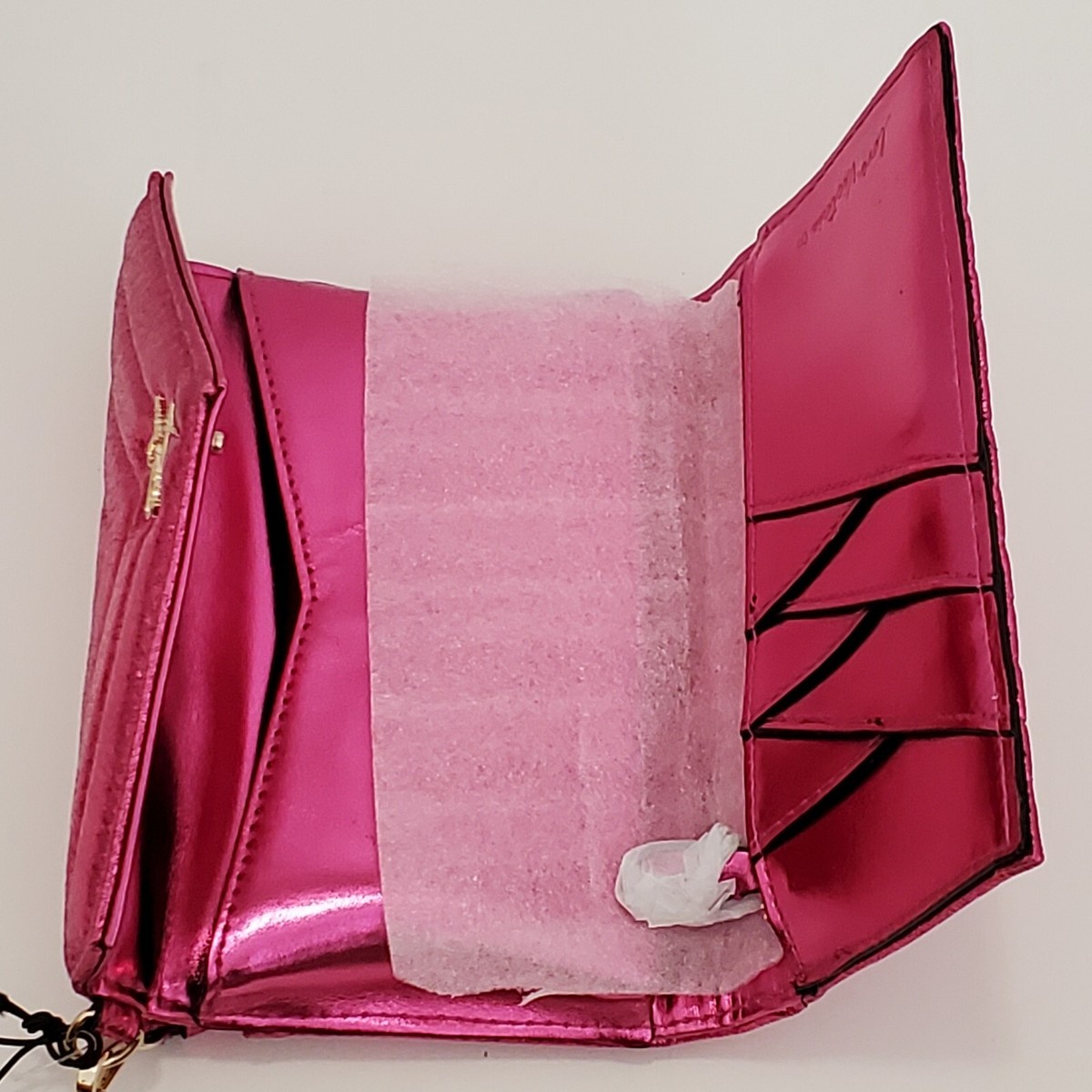 ヴィクシー❤ウォレット Amazon.com: Bveyzi Small Soft Leather Wallet for Women RFID